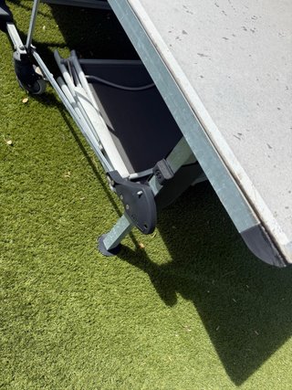 Mesa Ping Pong Exterior