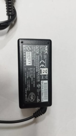 NEC MAY-BH0010 carica batterie telefono AC Adapter