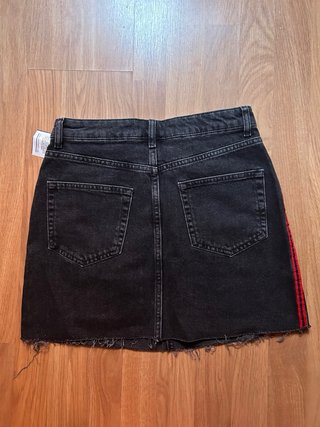 Falda vaquera negra Primark talla 38