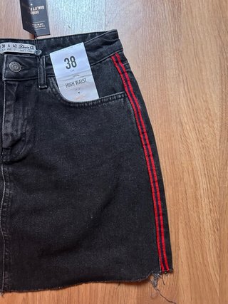 Falda vaquera negra Primark talla 38