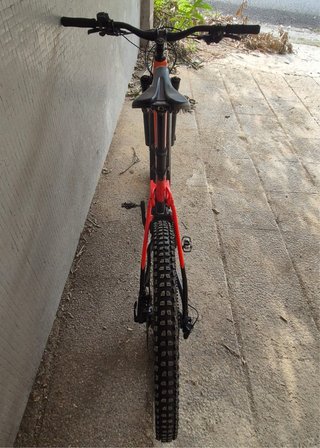 Bicicleta Eléctrica Giant Trance E+ Negra/Naranja