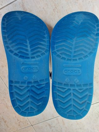 Crocs . Talla 37