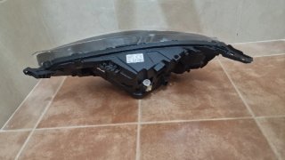 Faro Derecho Renault Arkana 260107780R