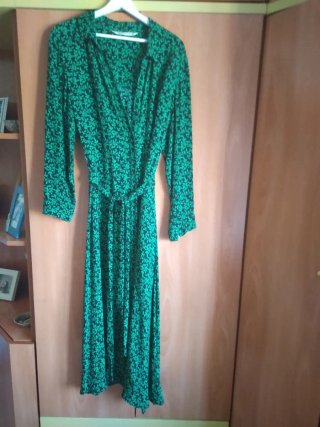 Vestido estampado verde y negro