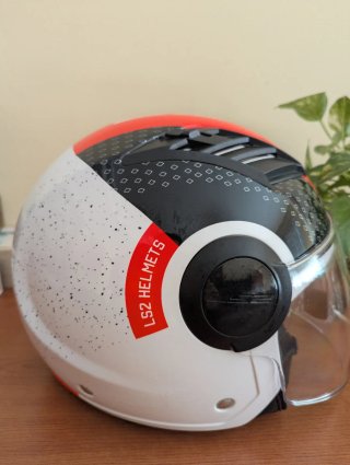 Casco Moto LS2 Rojo y Negro