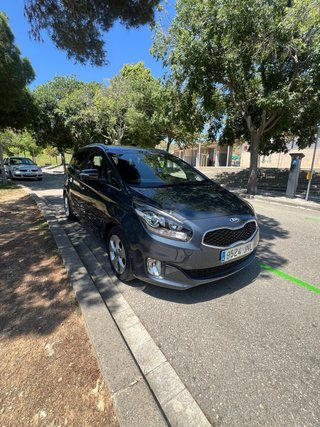 KIA Carens 2016