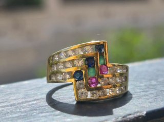 Anillo Oro 18k con Gemas Multicolor