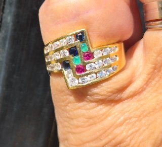 Anillo Oro 18k con Gemas Multicolor