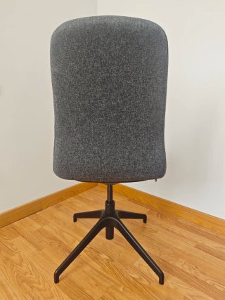 Silla escritorio gris oscuro
