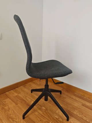 Silla escritorio gris oscuro