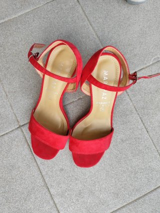Sandalias MARPAZ Rojas Talla 36