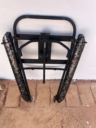 Soporte cañero para bici eléctrica