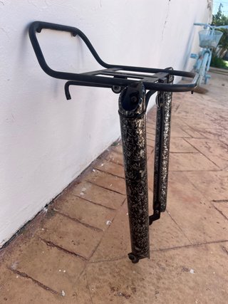 Soporte cañero para bici eléctrica