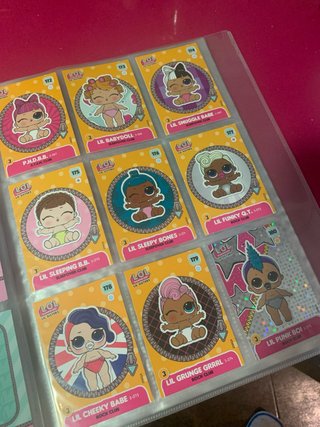 Álbum Cromos LOL Surprise Completo