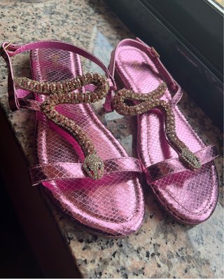 Sandalias Serpiente Rosa y Dorado