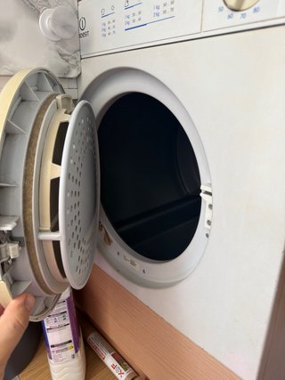 Secadora eléctrica INDESIT