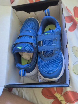 Zapatillas Tenth sin abrir nuevas