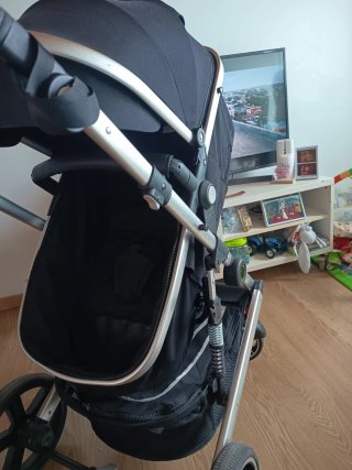 Silla de coche para bebé casi nueva