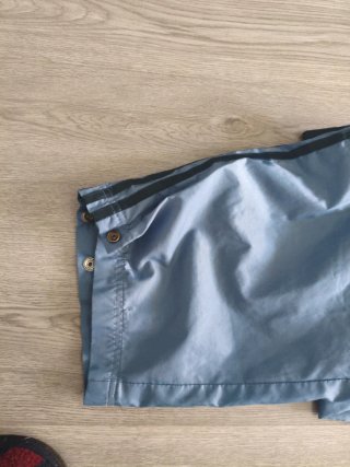 Pantalón Adidas impermeable azul