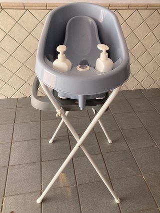 Bañera para bebé con soporte