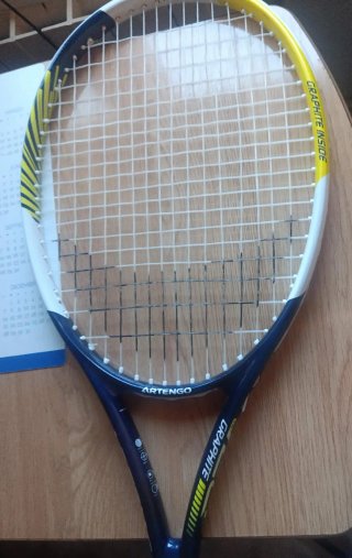 Raqueta Tenis Artengo TR320 + Funda
