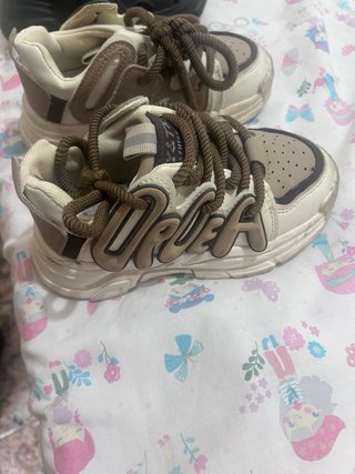 Zapatillas Beige y Marrones  Talla 30