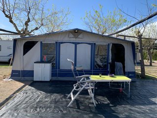CARAVANA KNAUS en CAMPING PLATJA VILANOVA
