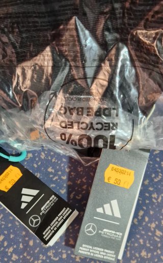 Bandolera Adidas Mercedes-AMG Petronas Formula 1.