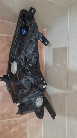 Faro Derecho MG 4 EV