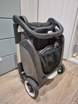 Bugaboo Ant carrito ligero para viajar