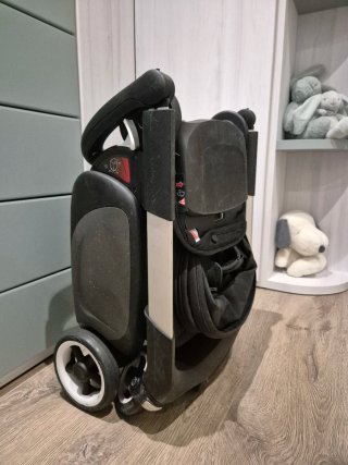 Bugaboo Ant carrito ligero para viajar