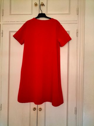Vestido Rojo Stradivarius- Talla M- Cómo nuevo