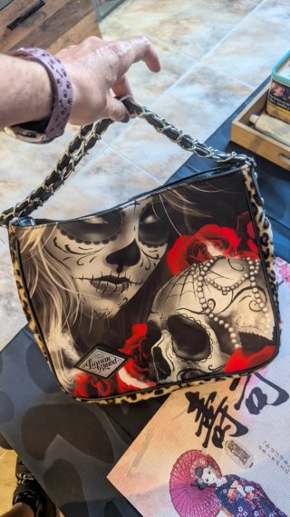 Bolso Liquor Brand Calaveras y Rosas