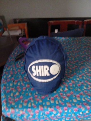 Casco de moto gris