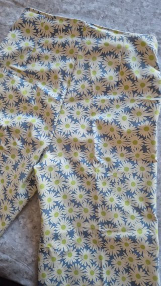 Pantalón estampado flores azul y blanco