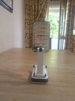 Lámpara LED articulada