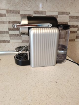 Cafetera Nespresso Zenius ZN100