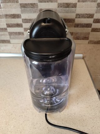 Cafetera Nespresso Zenius ZN100