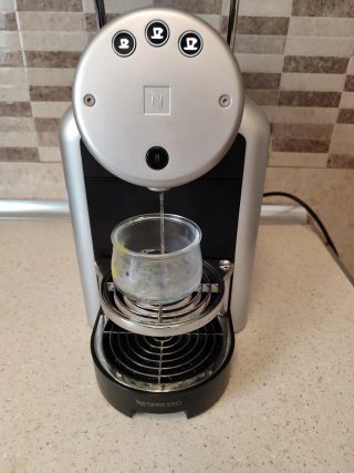 Cafetera Nespresso Zenius ZN100