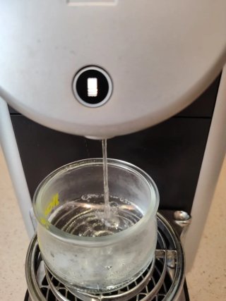 Cafetera Nespresso Zenius ZN100