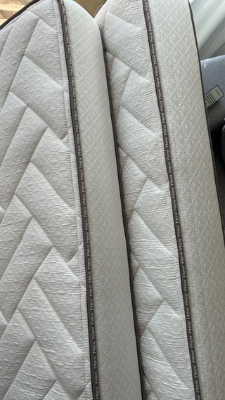 Cama nido beige y negra