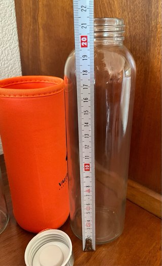 2 Botellas Cristal con funda protectora + 1 Regalo