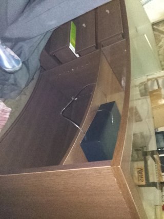 Mostrador curvo madera y cristal calidad excelente