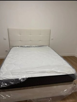 Camas nuevas grandes