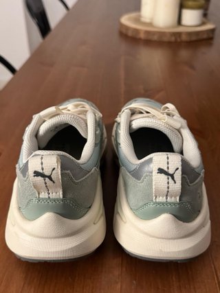 Zapatillas Puma Mujer Beige/Azul