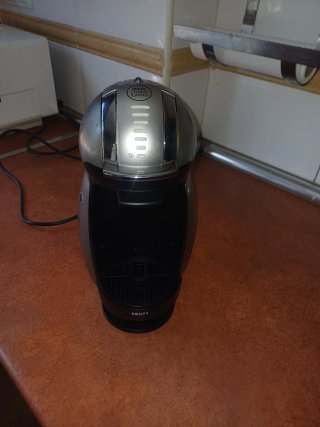 Cafetera Nescafé Dolce Gusto Gris