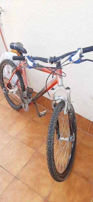 Bicicleta Rockrider MTB Roja