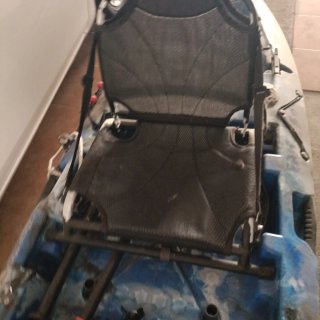 Kayak de pesca, con timon.