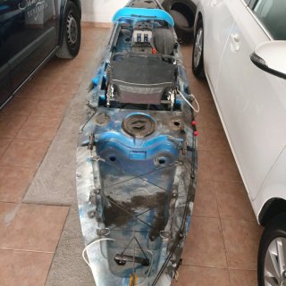 Kayak de pesca, con timon.