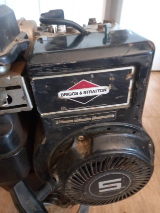 Motocultor Del Verde 5.5 HP,motor Briggs&Stratton.